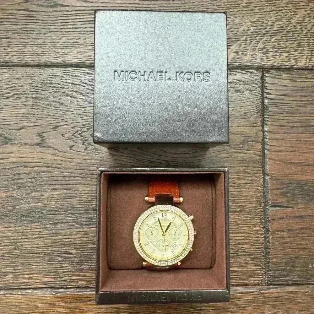 Michael Kors Watch - Picture 2 of 8
